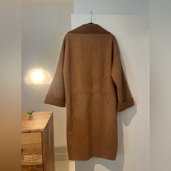 NWT, Sage the Label, Women’s Sherpa-Lined Faux Suede Coat - Camel (Size XS) - Picture 3 of 4